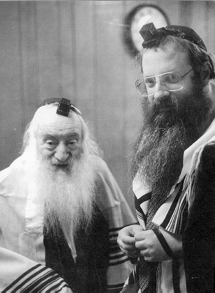 dershowitz1.tif (259718 bytes)